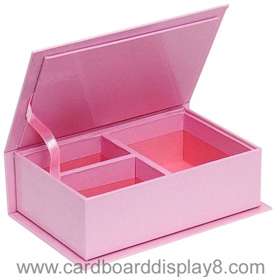 Customized Cardboard Setup Gift Box With A Silk Ribbon