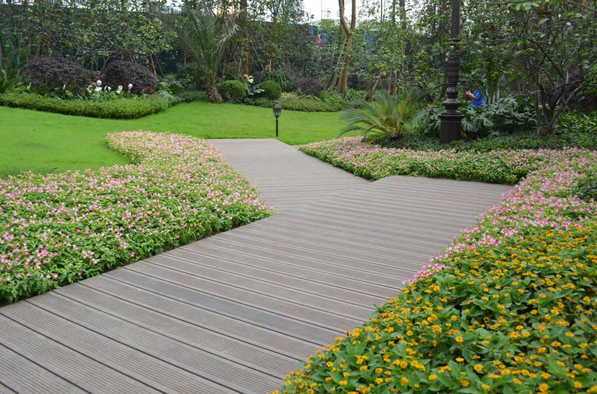Eco friendly E0 bamboo decking made in China factory offer