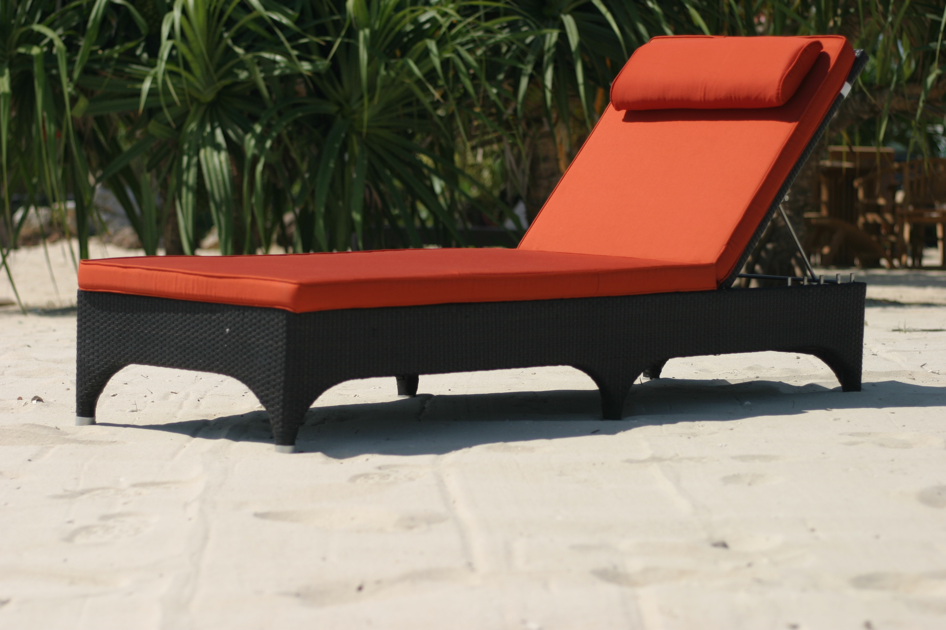 wicker Lounger| Wicker furniture| Sun Lounger