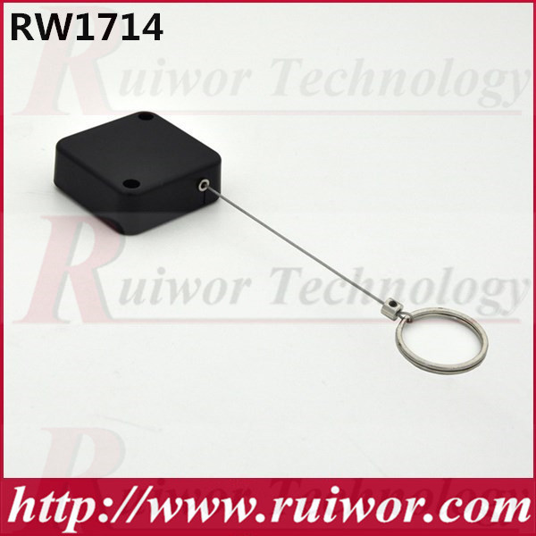 RW1714 Lanyard Retractor