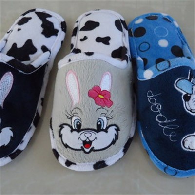 Nice Quality Cartoon Cat Ladies Slipper Shoes In Fashion Designs