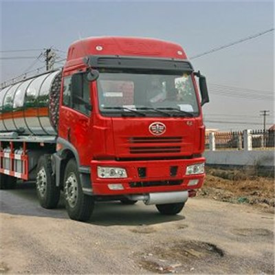 Chemical Liquid Tanker Truck