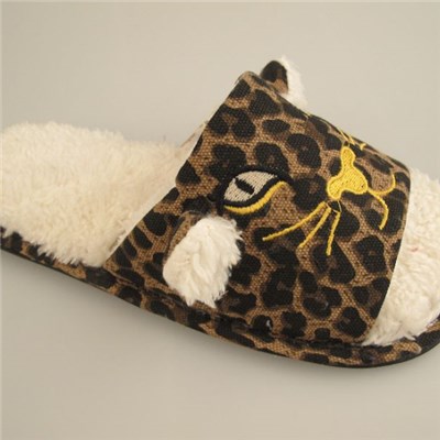 Fashion Cartoon Character Of Cat Plate Slippers