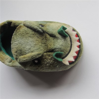 Plush Dinosaur Shaped Slippers Custom Plush Slippers