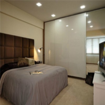 Tempered Glass Bed Room Partition