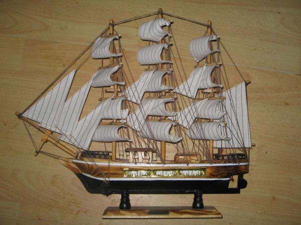 модель корабля (деревянные парусные лодки)