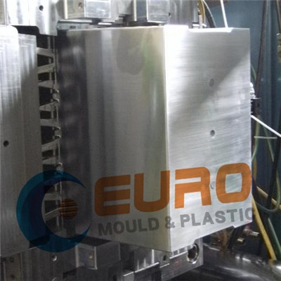 Attached Lid Container Mould