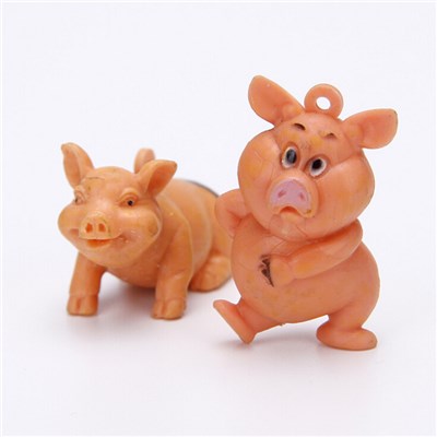 Hot Sell PVC Plastic Cute Mini Cartoon Pig Capsule Toy