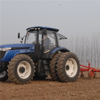 WZ1454 Tractor