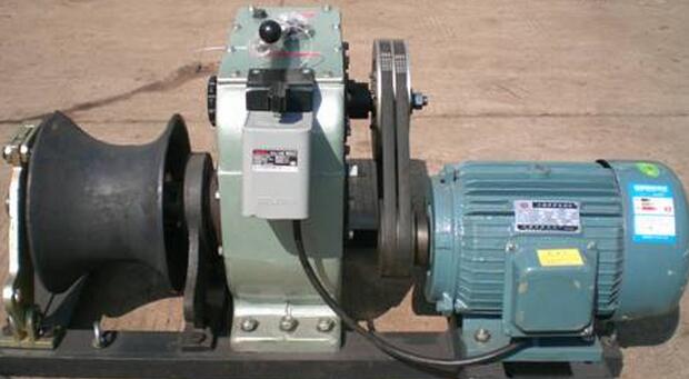 Diesel motor cable winch