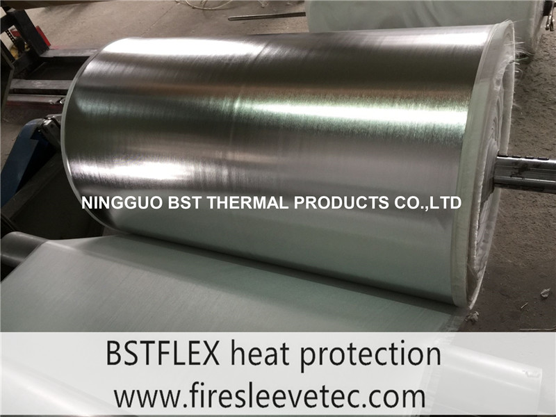 Reusable fiberglass fire retardant aluminum cloth for insulation jacket