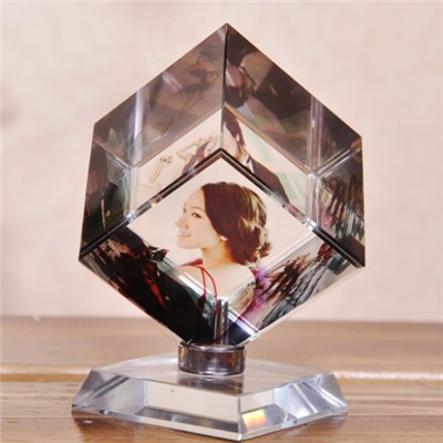Crystal Cube With Photos As Souvenir Gifts