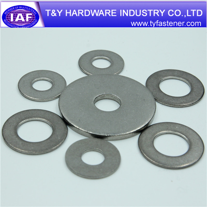 High quality DIN125 carbon steel flat washers