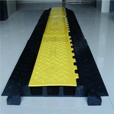 ​Road Cable Cover 3 Channel Rubber Cable Ramp Protector