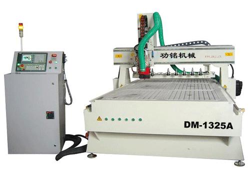Фрезерные станки с ЧПУ (численно-программным управлением) Китай / CNC woodworking engraving Machine