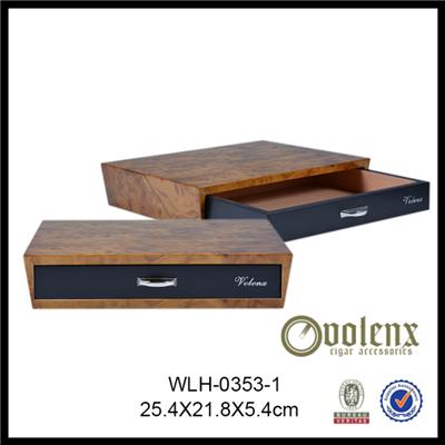 10 CT Wooden Cigar Box