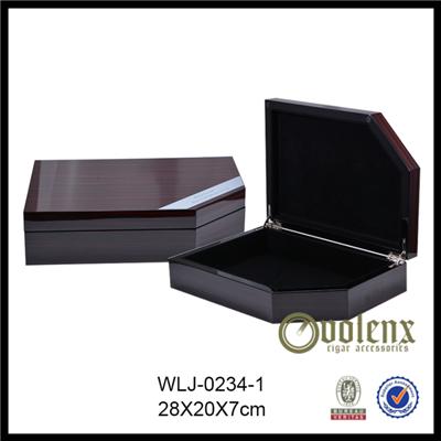 Empty Luxury Wooden Chocolate Box