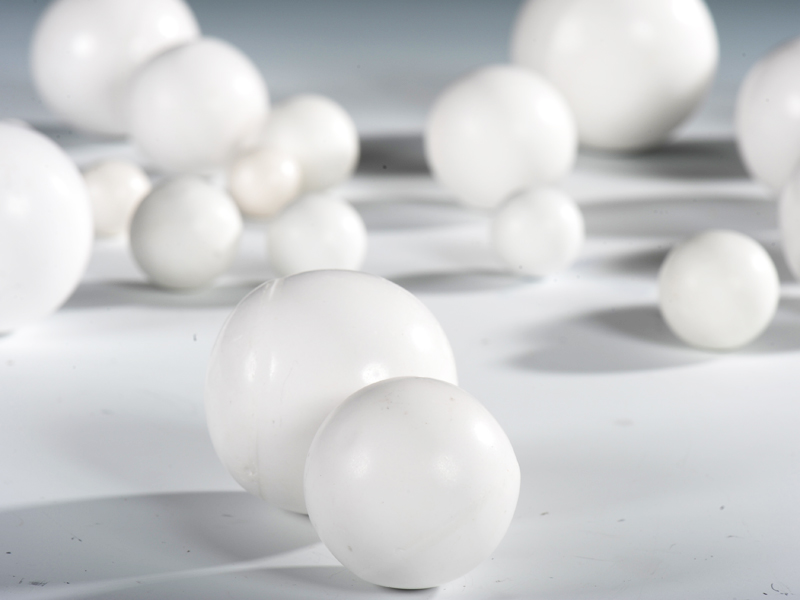 High purity alumina chemical filling balls