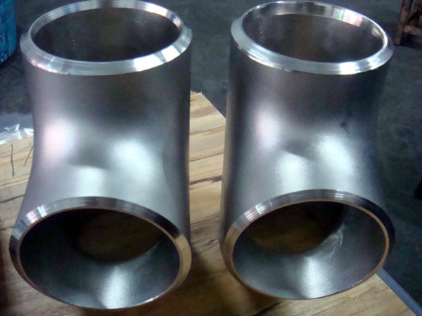 Carbon steel equal or reducer tee for export