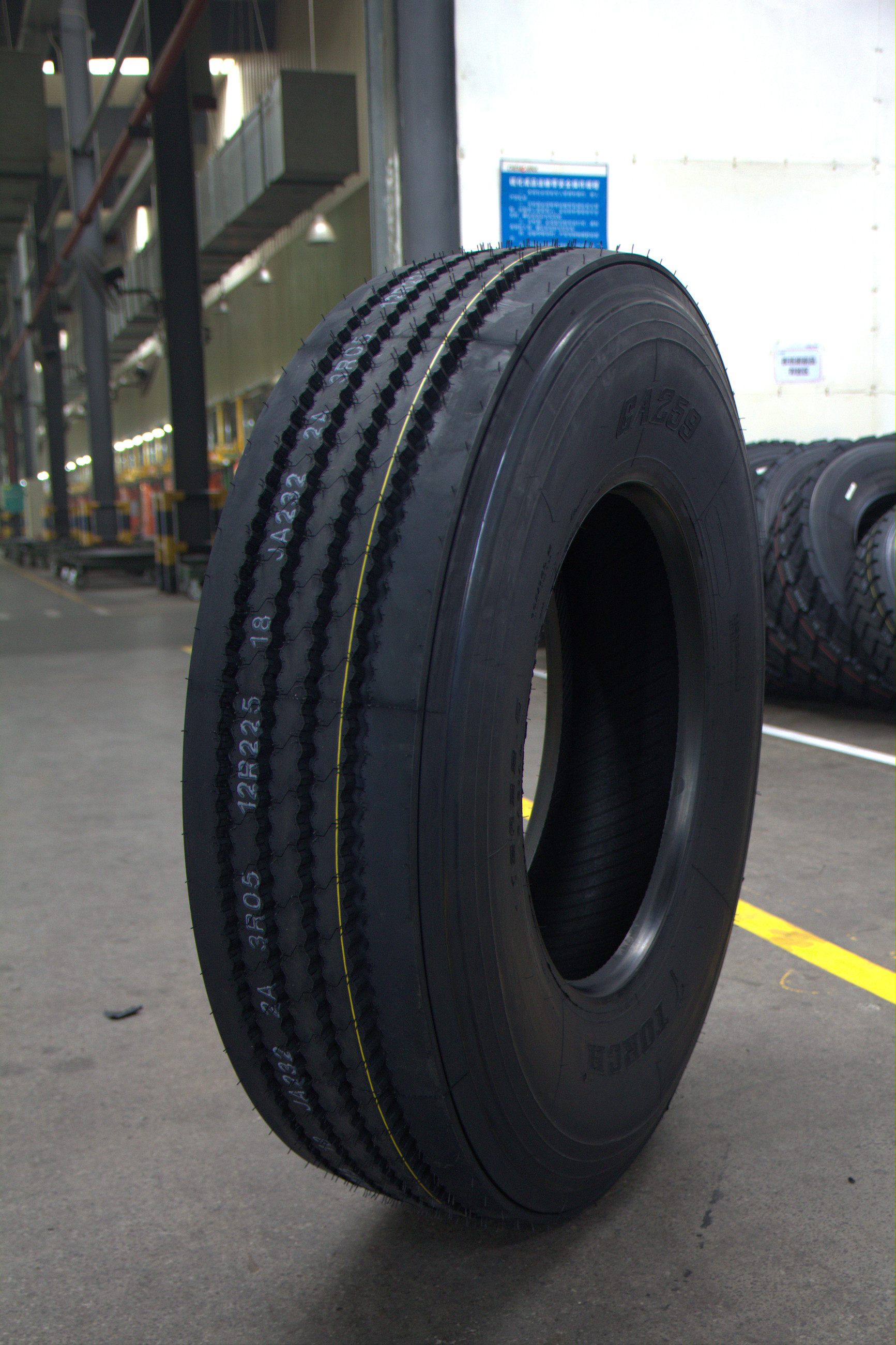 radial commercial truck tire 11R22.5 and 11R24.5 truck tires used for American and Canada market