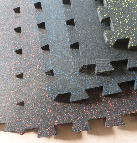 Interlocking Speckled Rubber Tile