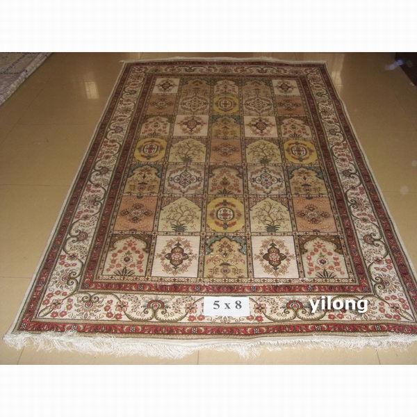 Hand knotted Silk Carpets 300L