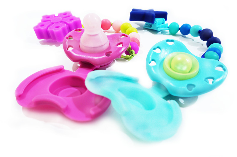 High quality silicone foldable pacifier supplier