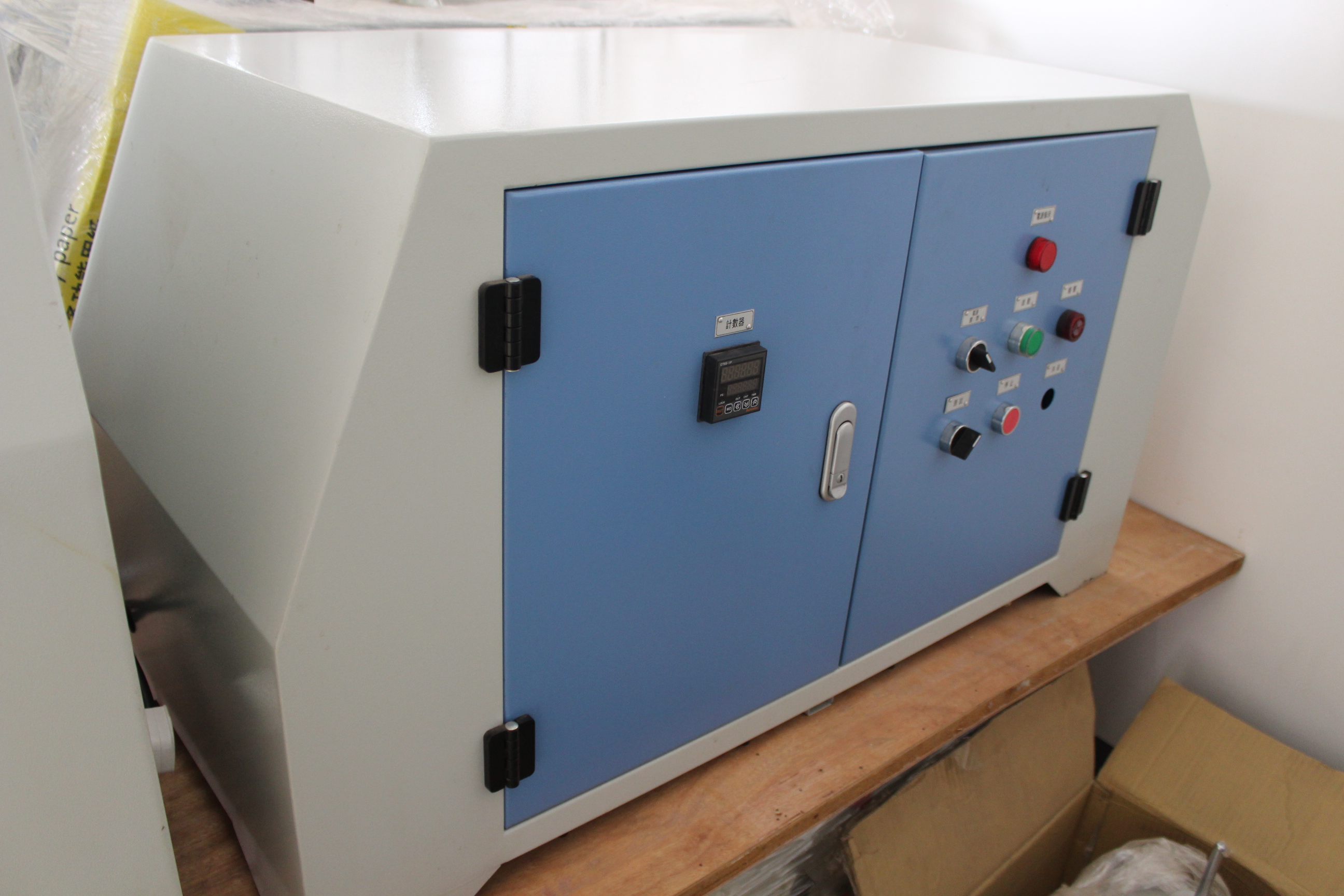 Rubber hose cover layer abrasion-resistance performance test machine