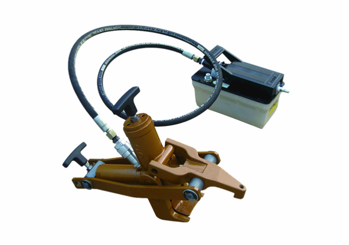 Air hydraulic pump with combi bead breaker