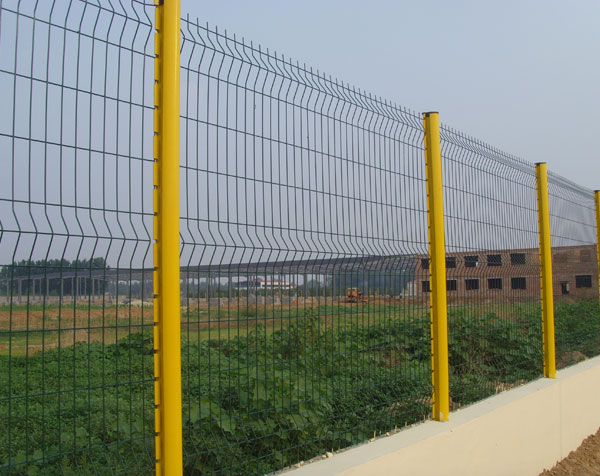 Welded Mesh Fence China Supplier