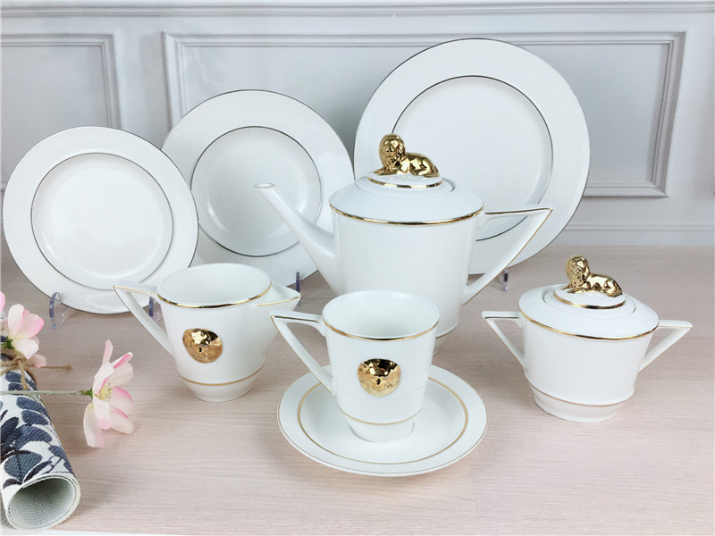 Lexury lion design gold printed porcelain dinner set and tea set 