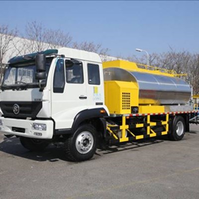 6000 Liters Asphalt Distributor Truck