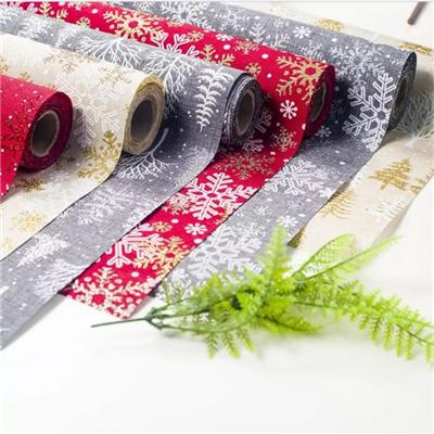 Christmas Tree And Snowflake Table Runner