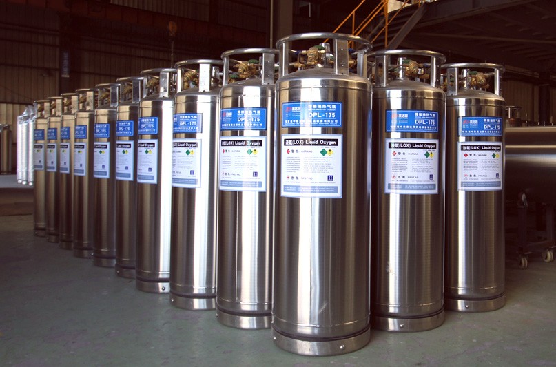 Cryogenic stainless steel cylinder