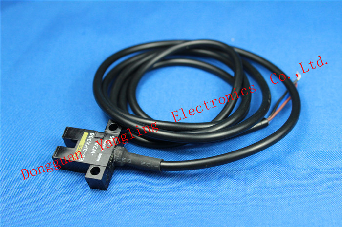 Pick and Place MachineS4040X EE-SPX306-W2A CP6 D2 Sensor with Large Stock
