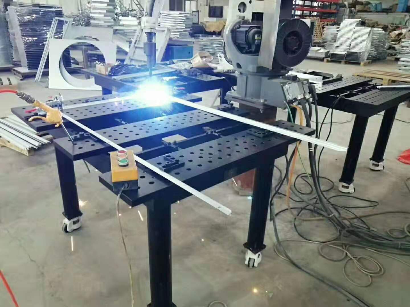 3D welding tables