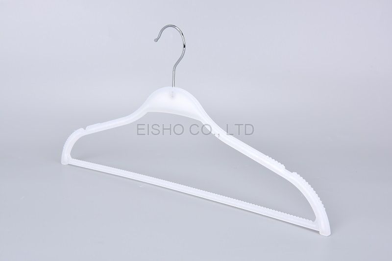 EISHO FAST FASHION BRAND FLAT PLASTIC SHIRT HANGER