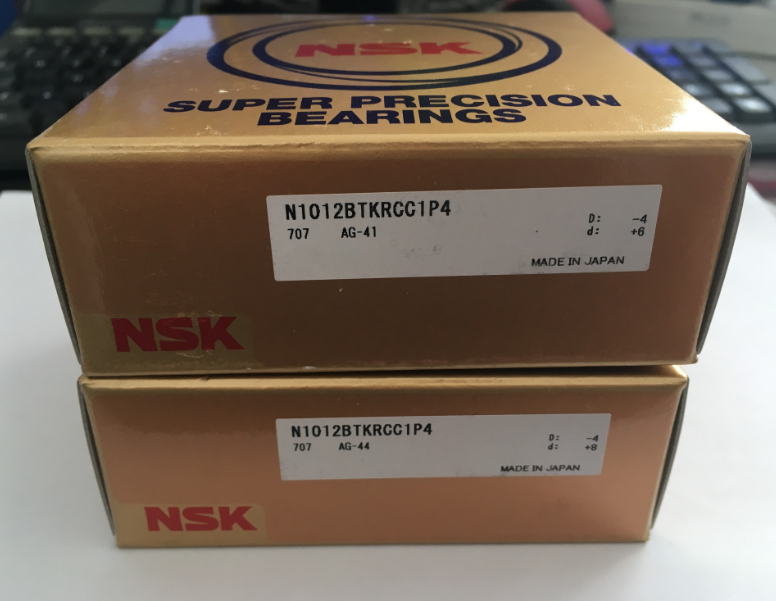 NSK original NN3930MBKRCC0P4 machine tool main spindle Bearing 210x150x45mm