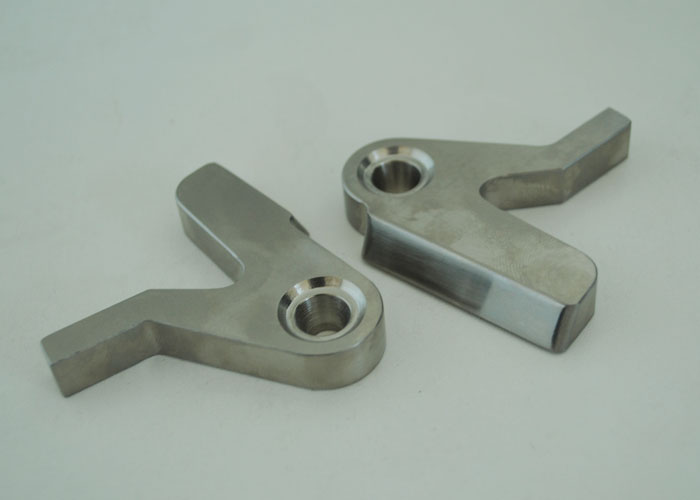 Small batch precision metal parts turning and milling
