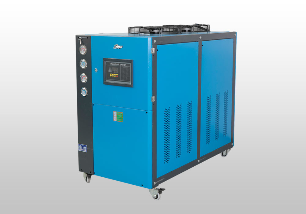 INDUSTRIAL CHILLER