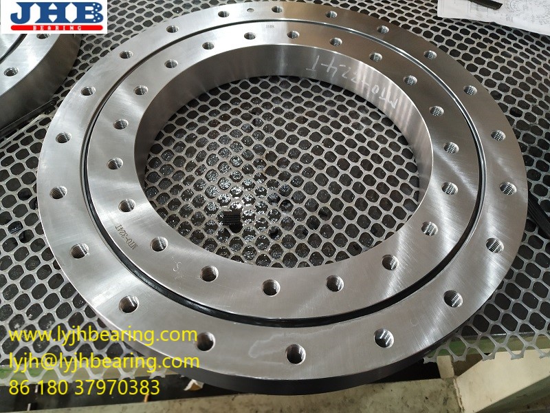 VLU 200414 slewing bearing with flange 518x304	x56mm for access platforms