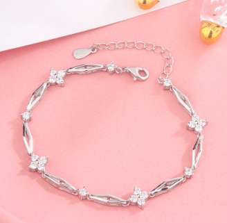 2021 New Charm Jewelry, micro inlaid Bracelet Light Luxury Zircon Bracelet for Women