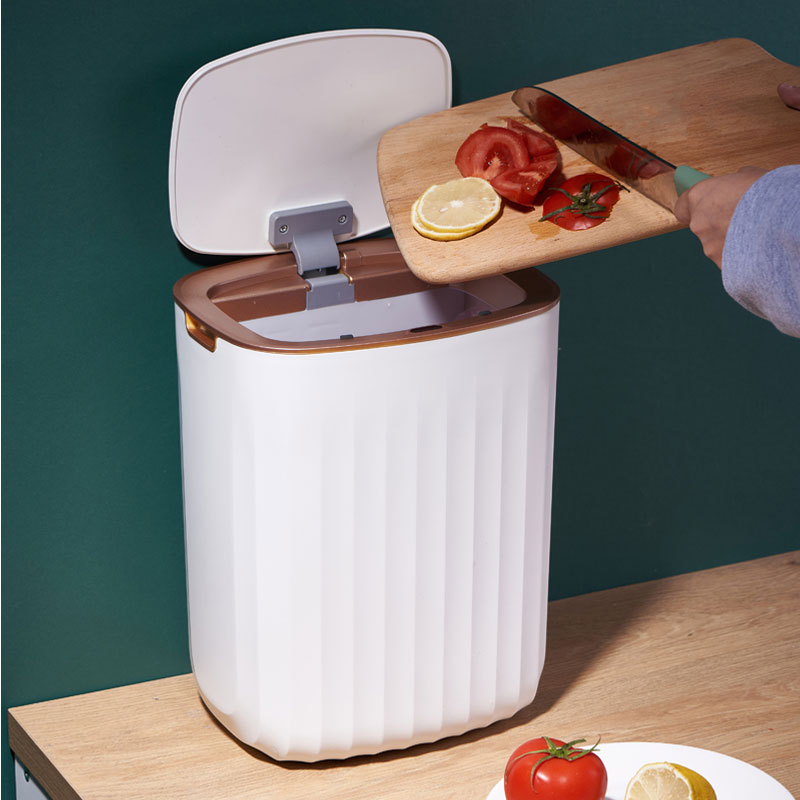 Plastic Electric Trash Can