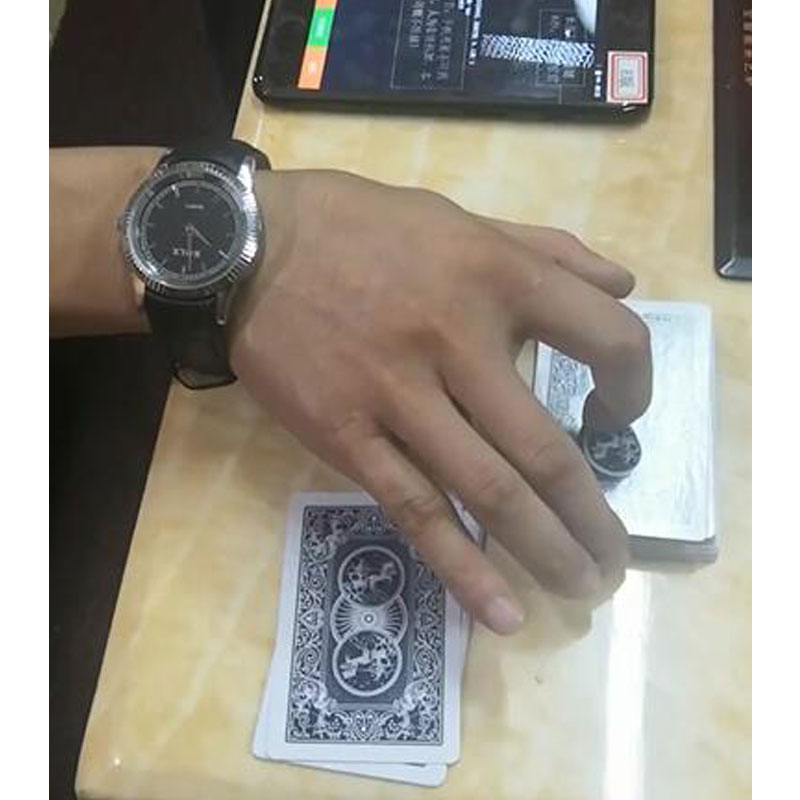 Анти- часы плутовки покера скрывают карточку блока развертки камеры покера маркированную