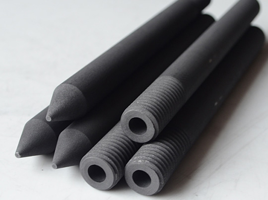 Graphite block is widely used in machinery, casting, metallurgy industry, and has a high market benefit. One of the factors affecting the service life of graphite block material is density, so graphit