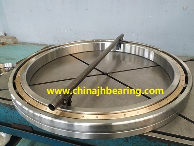 ylindrical roller bearing 527468 shaft diameter 1180mm