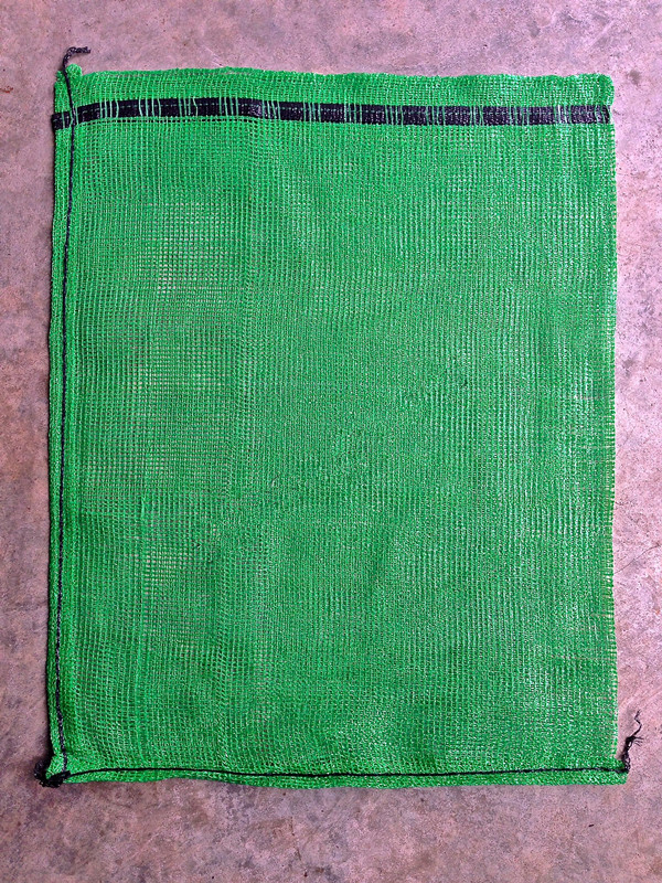 лук пластиковый мешок 50 кг сетчатый мешок на шнурке фруктовый сетчатый мешок для продажи