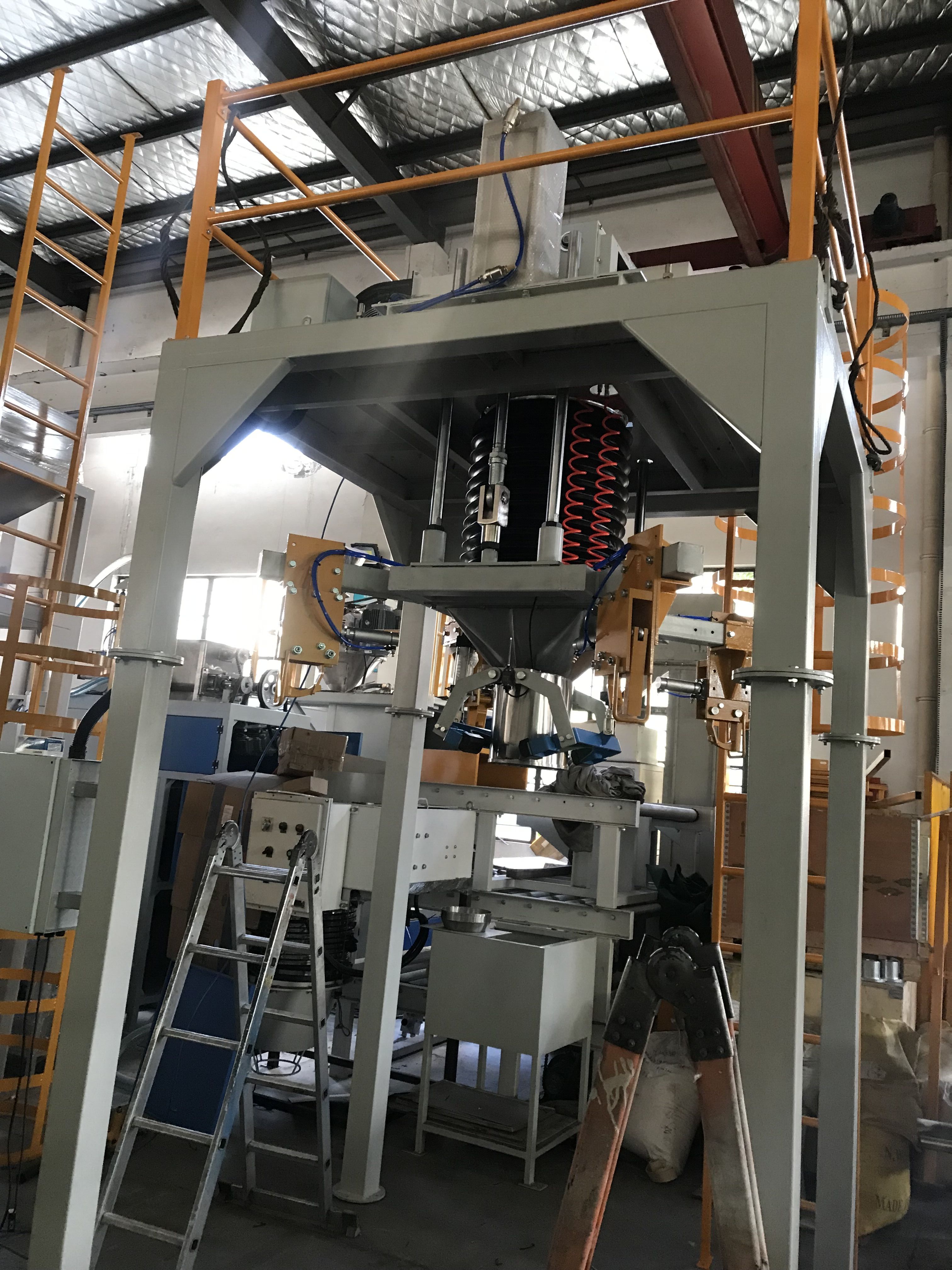 Jumbo Bags filling packing machine for PVC powder by 1200kg valve bag packing machine for dry mortars by 25kg~30 Kg bags wheat bagger full centralised automated packing and palletizing line for sugar 