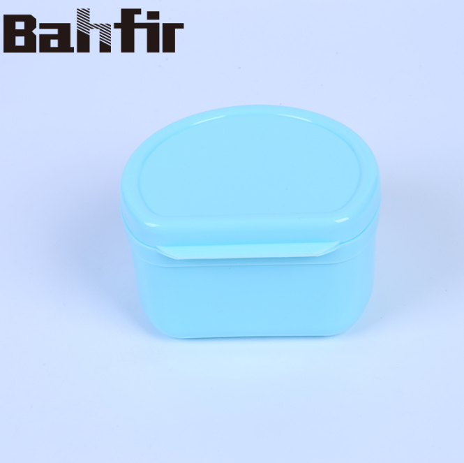 Disposable denture box for home travel