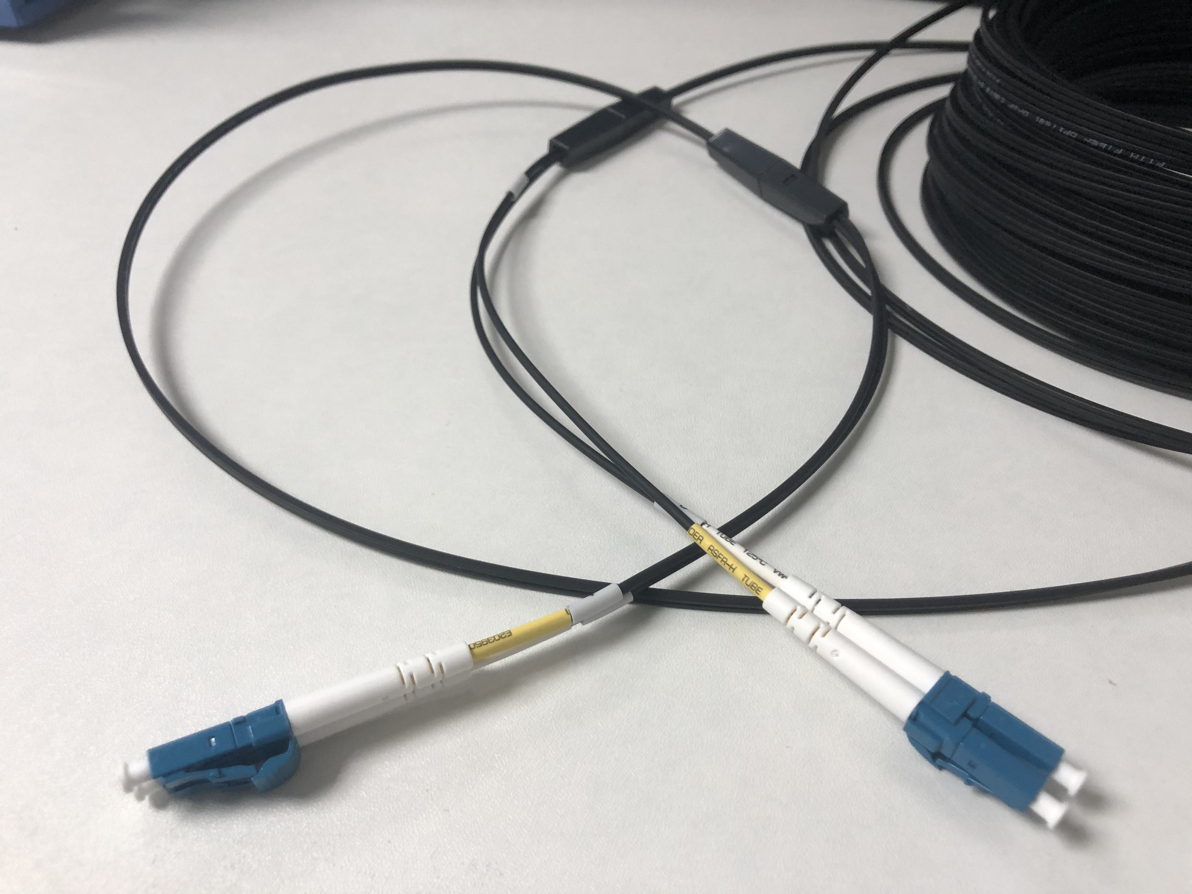 FTTH Drop Cable Pre-terminated Fiber Optic Patch Cord Duplex LC/UPC-LC/UPC LSZH 5m Black